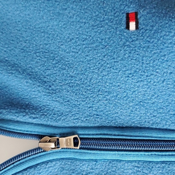 Tommy Hilfiger XL blue poly quarter zip pullover with full pouch (2006) - Picture 4 of 11